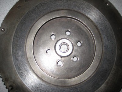 flywheel bearing holder 003 [800x600].JPG and 